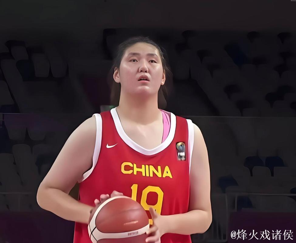 “小巨人”张子宇WCBA首秀惊艳 替补登场砍下15分6板